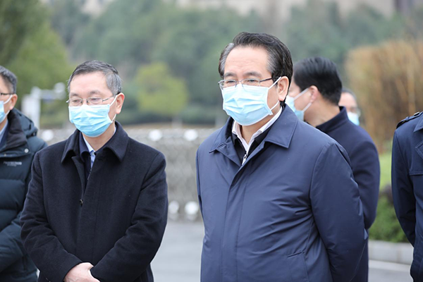 中华全国总工会党组成员谭天星一行到米兰买球调研