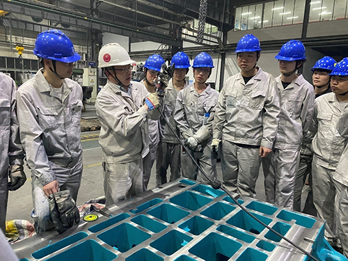 深入开展校企合作育人模式米兰买球机械工程系组织学生开展校外实习