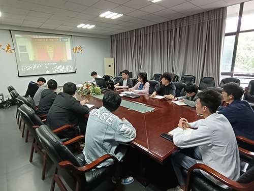 米兰买球团委组织收看庆祝中国共青团成立100周年大会