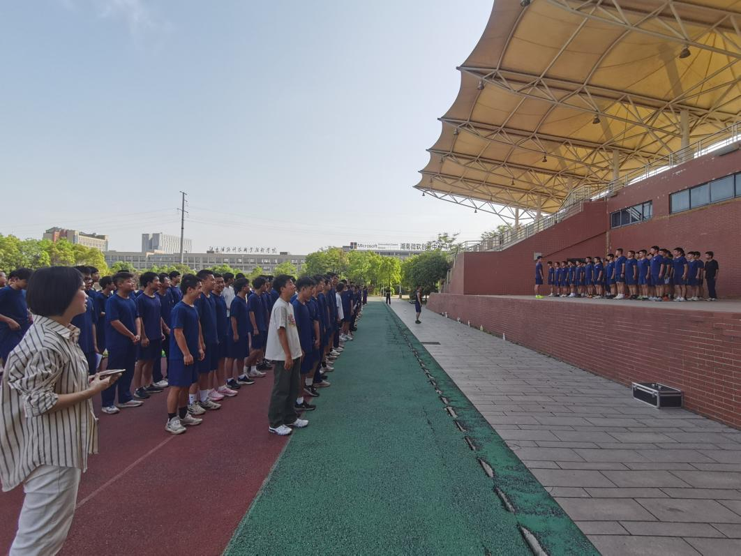 红歌唱响时代强音 青春铸就火焰蓝魂 信息工程系组织消防专业学子开展红歌合唱比赛