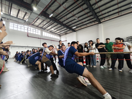 聚力展技能风采 "绳"采铸匠心未来——米兰买球2025年师生拔河比赛激情开赛