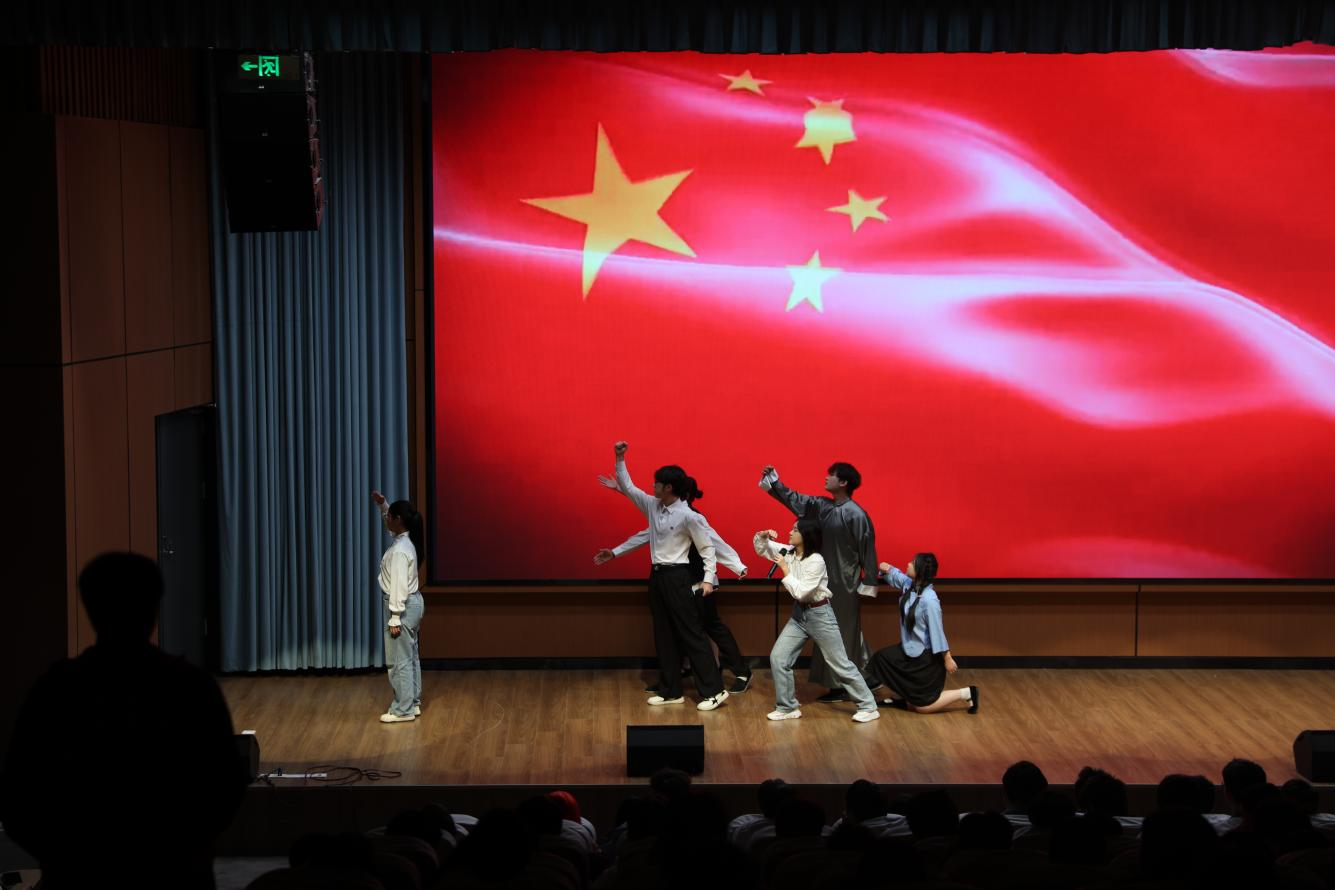 机械系学子在米兰买球“山河回响,和平颂歌”主题朗诵比赛中荣获第一名