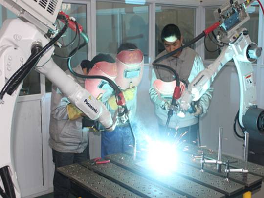 工贸技师米兰买球“金牌教练”带出3位全国冠军